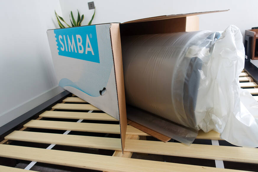 Simba Hybrid Essential mattress taking it out of the box